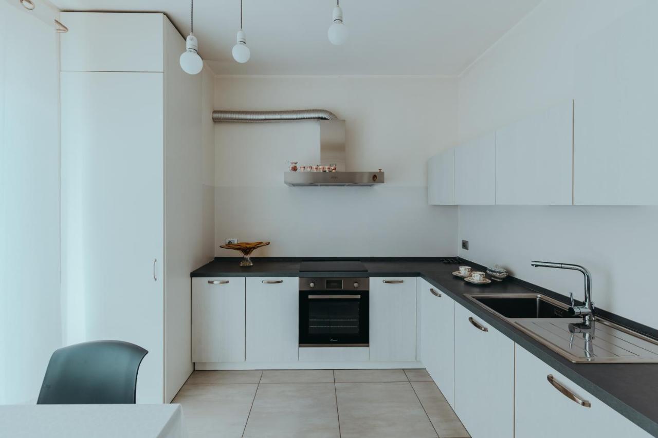 Apartament The Attico Padenghe sul Garda Zewnętrze zdjęcie