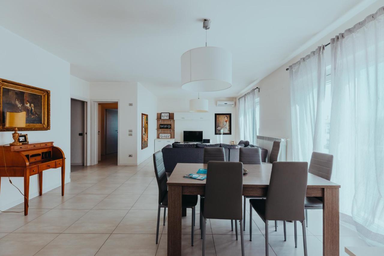 Apartament The Attico Padenghe sul Garda Zewnętrze zdjęcie