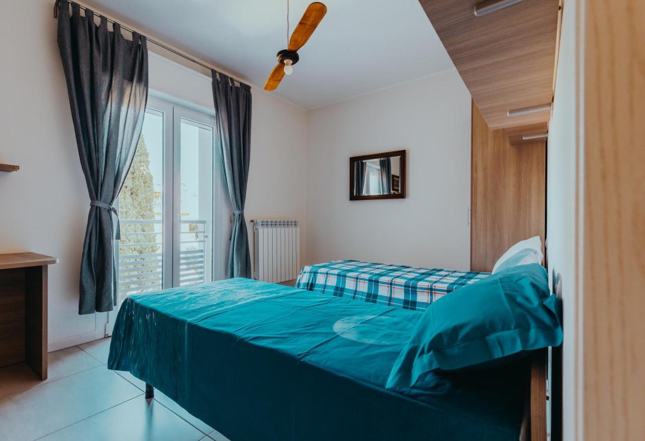 Apartament The Attico Padenghe sul Garda Zewnętrze zdjęcie