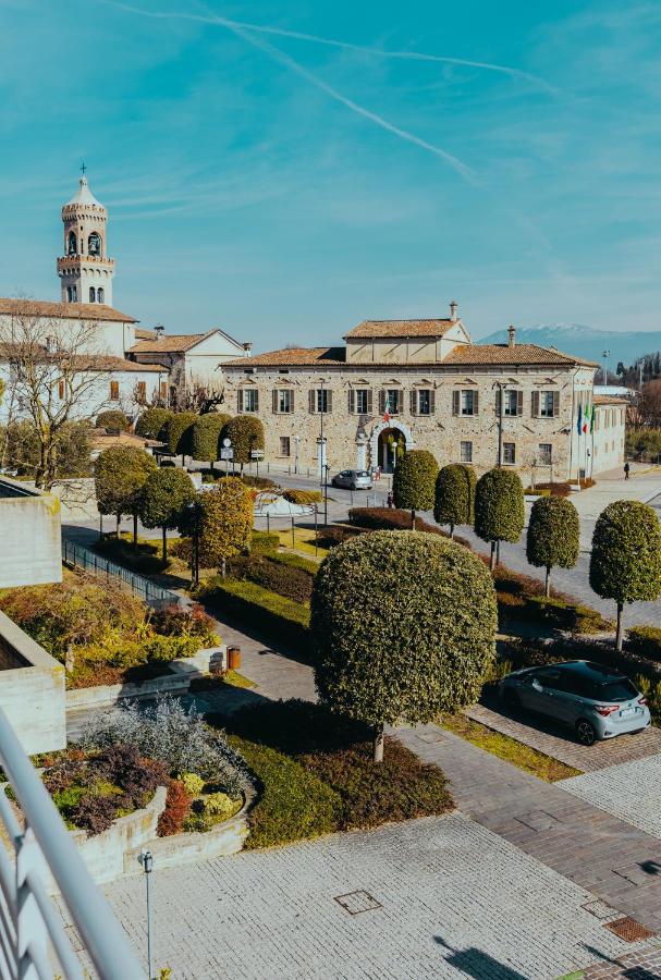 Apartament The Attico Padenghe sul Garda Zewnętrze zdjęcie